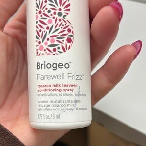 Briogeo Farewell Frizz Rosarco Milk leave in conditioning spray